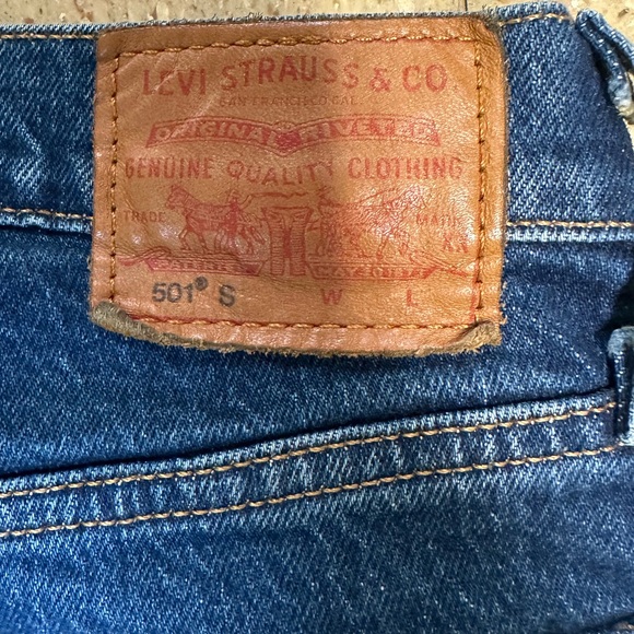 Levis Women 501s Skinny Blue Denim Button Fly Jeans 25x28 Premium Big E - Picture 3 of 8